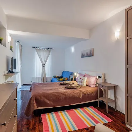 Andu's Tatil Evi Azuga